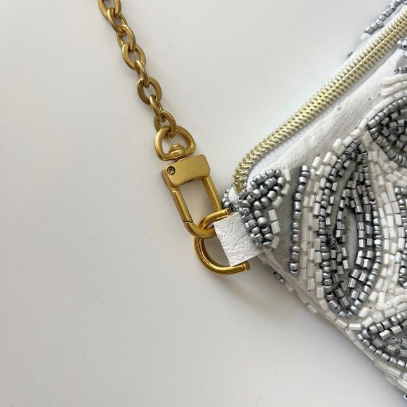 Kelly Dempsey White Silver Beaded Purse - Picture 6 of 6